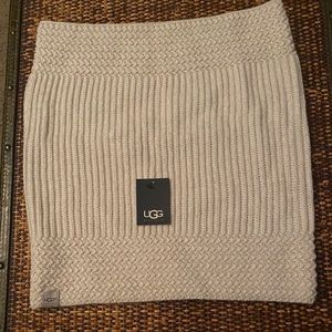 Ugg infinity scarf